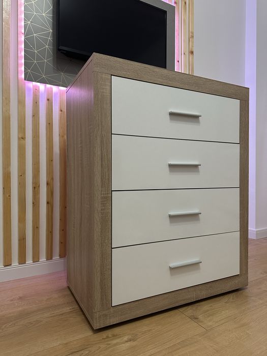 Comoda 4 rafturi alb stejar