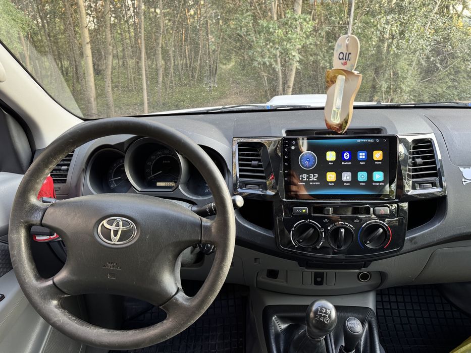 Toyota Hilux 2.5 D-4D – DOAR 66.000km REALI – STARE CA NOUĂ!