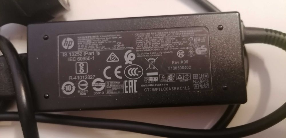 Alimentatoare / Încărcătoare laptop HP originale (18,5 V 19 V 19,5 V)