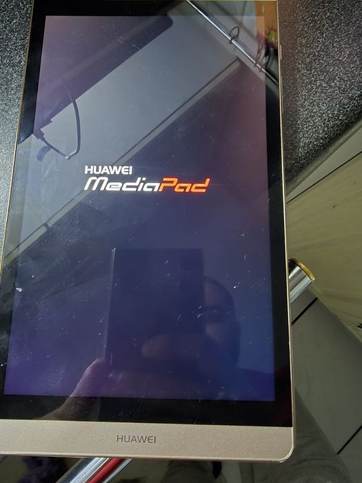 Таблет Huawei M2 8.0