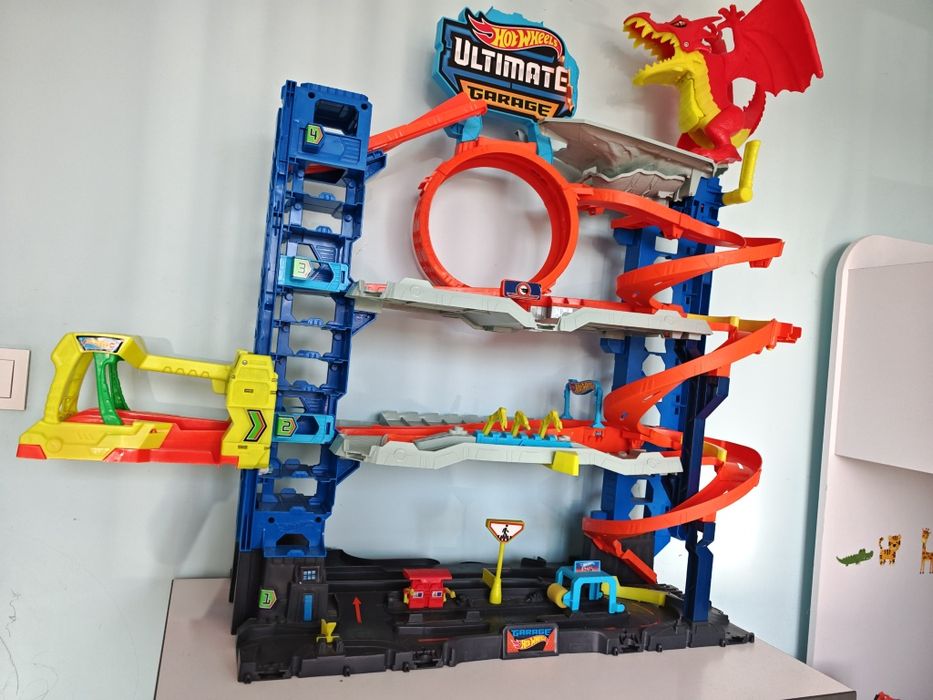 Hotweels Мега гараж с Дракон - City Ultimate Garage