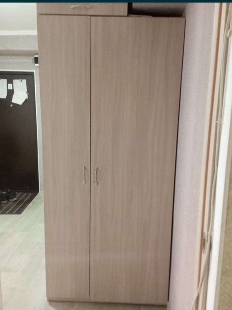 Продам шкаф, можно в прихожу, можно в комнату