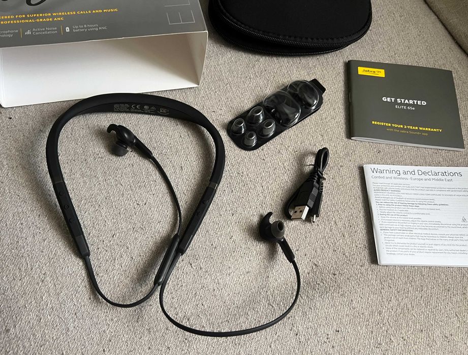 Casti wireless Jabra Elite 65e cu ANC aproape noi baterie defecta