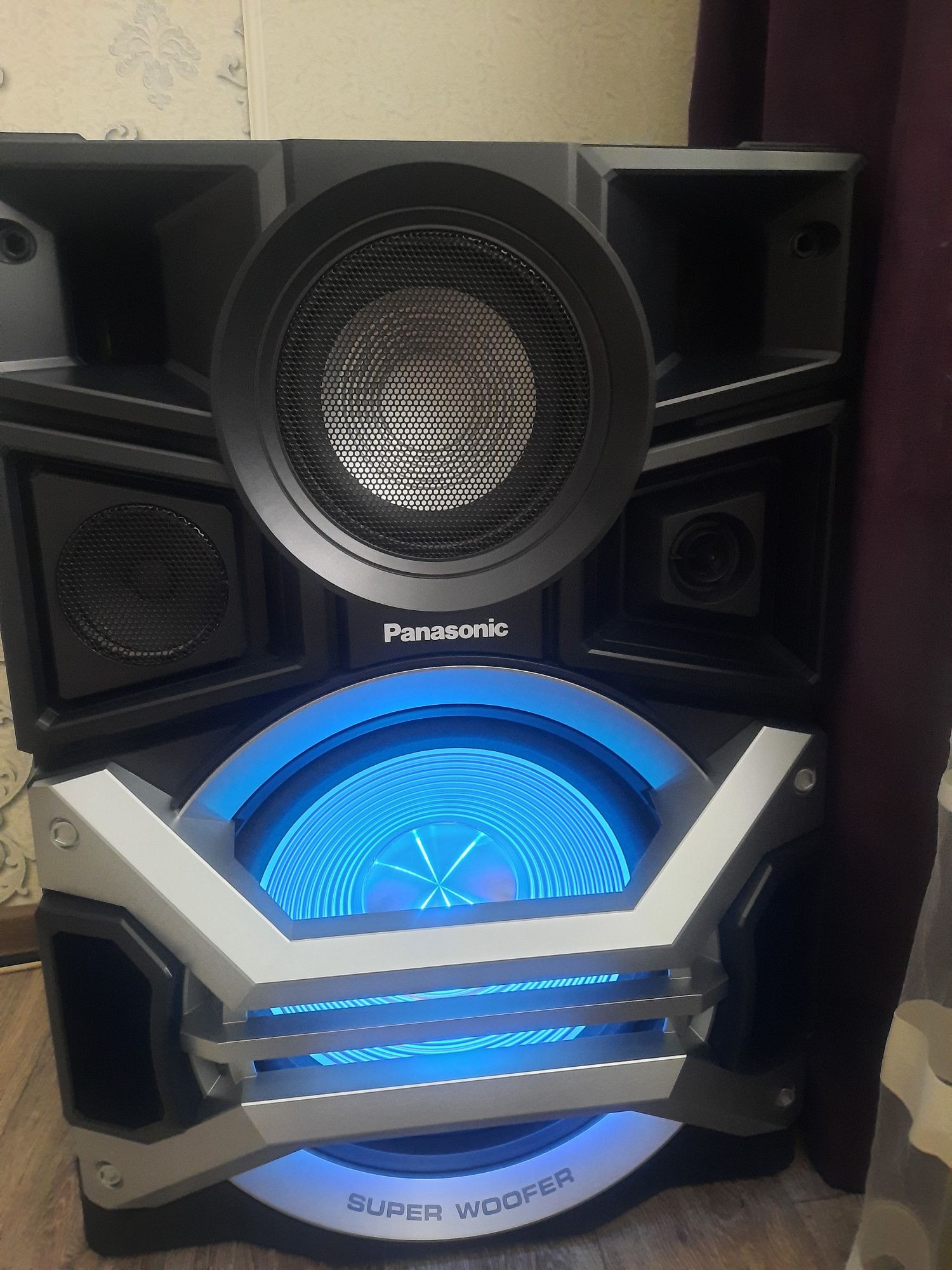 Продам мощную четырёхполосную музыкальную систему Panasonic 770 max