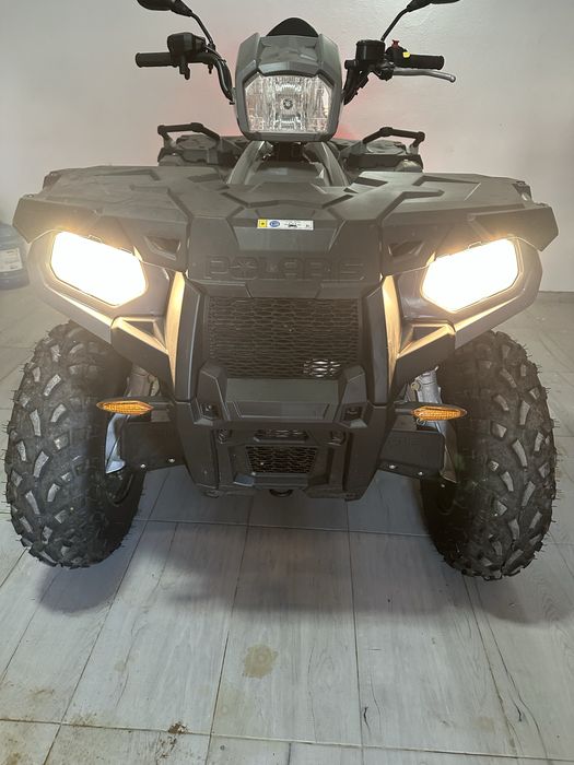Vand atv Polaris aproape nou!!