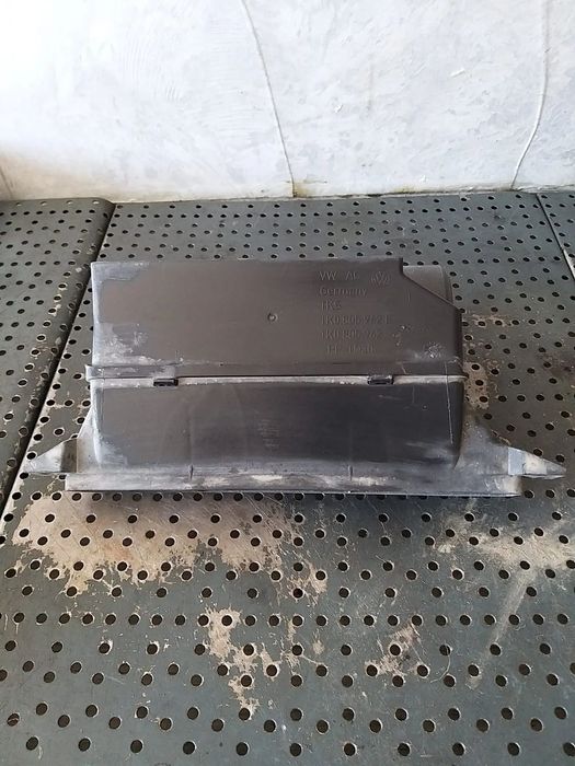 Deflector aer 2.0 tdi vw passat b6 3c 1k0805962