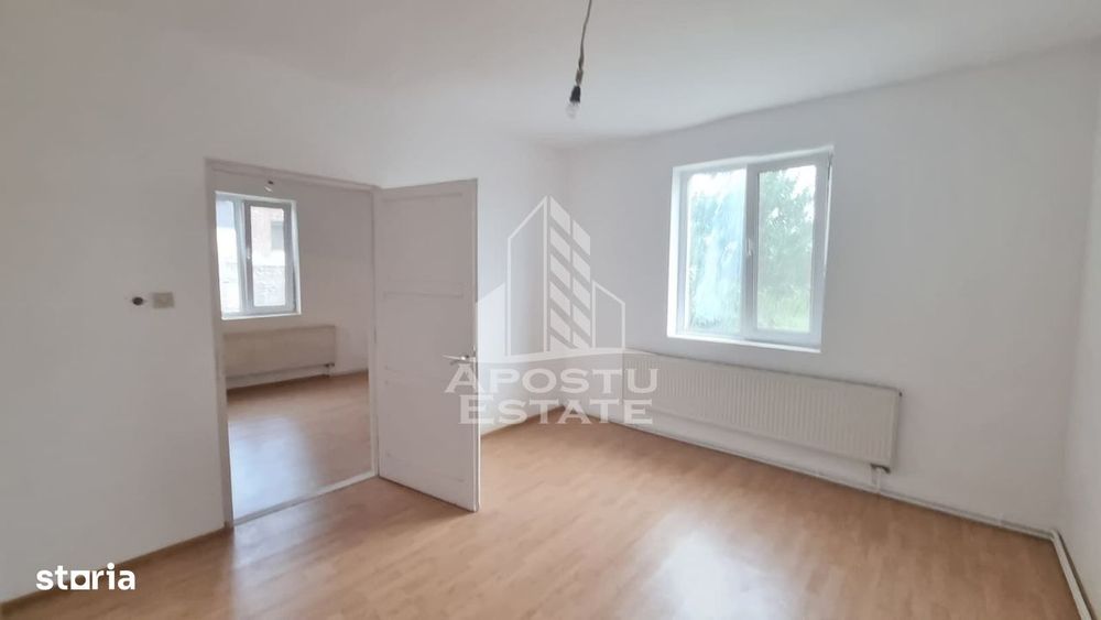 Casa individuala cu 5 camere in Giarmata