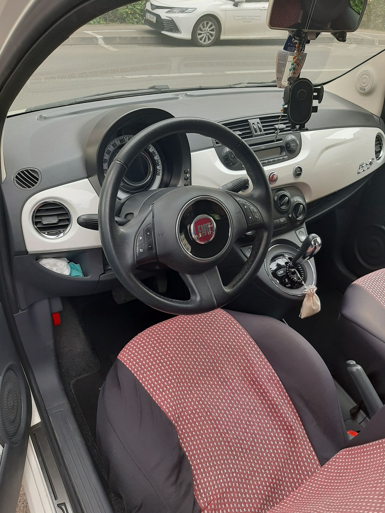 Vând Fiat 500 Cabrio