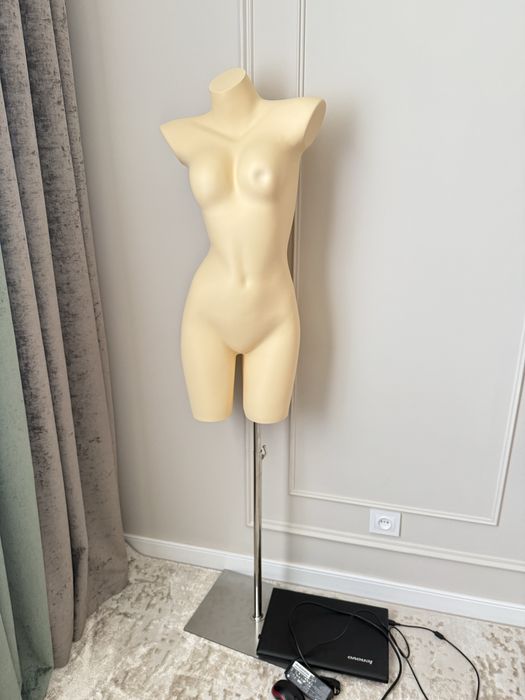 продается манекен, маникен, регулиремый