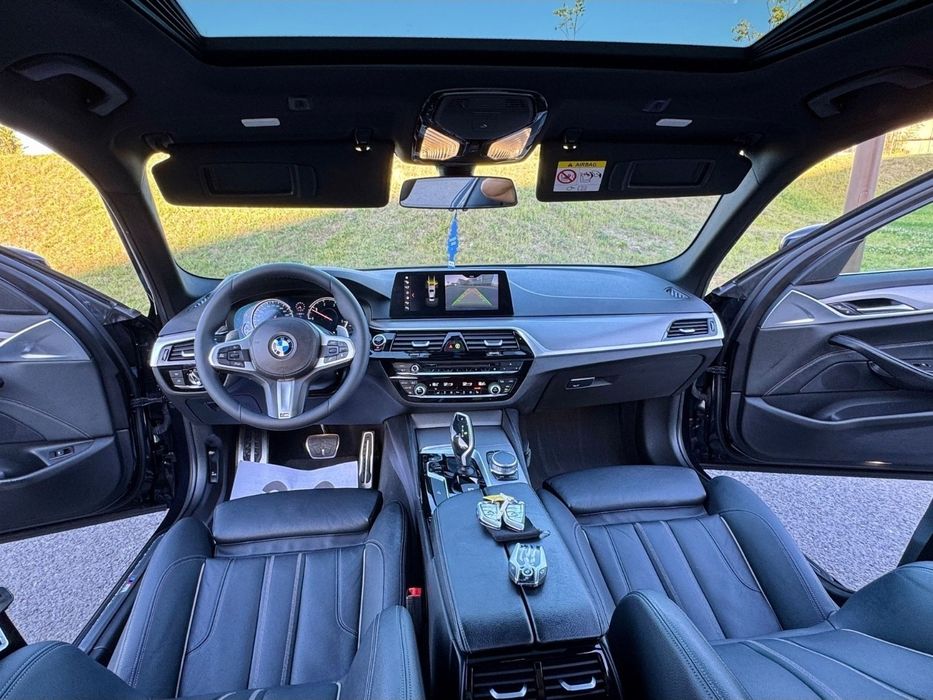 BMW Seria 5 G30/M pack/Trapa/Faruri led/Head up/Cheie display/Km Reali