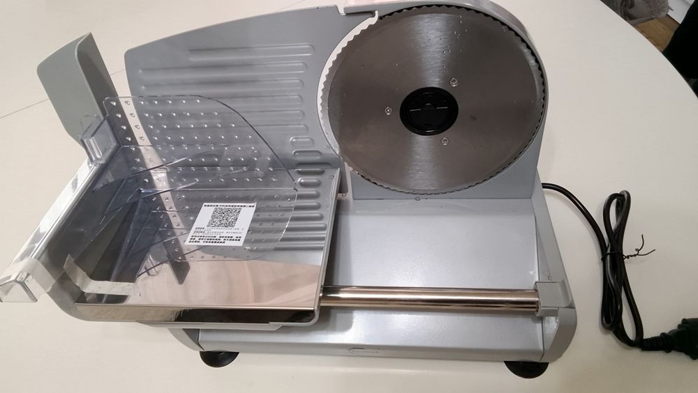 Продам профессиональный слайсер, новый пишите Ватсапп в любое время!