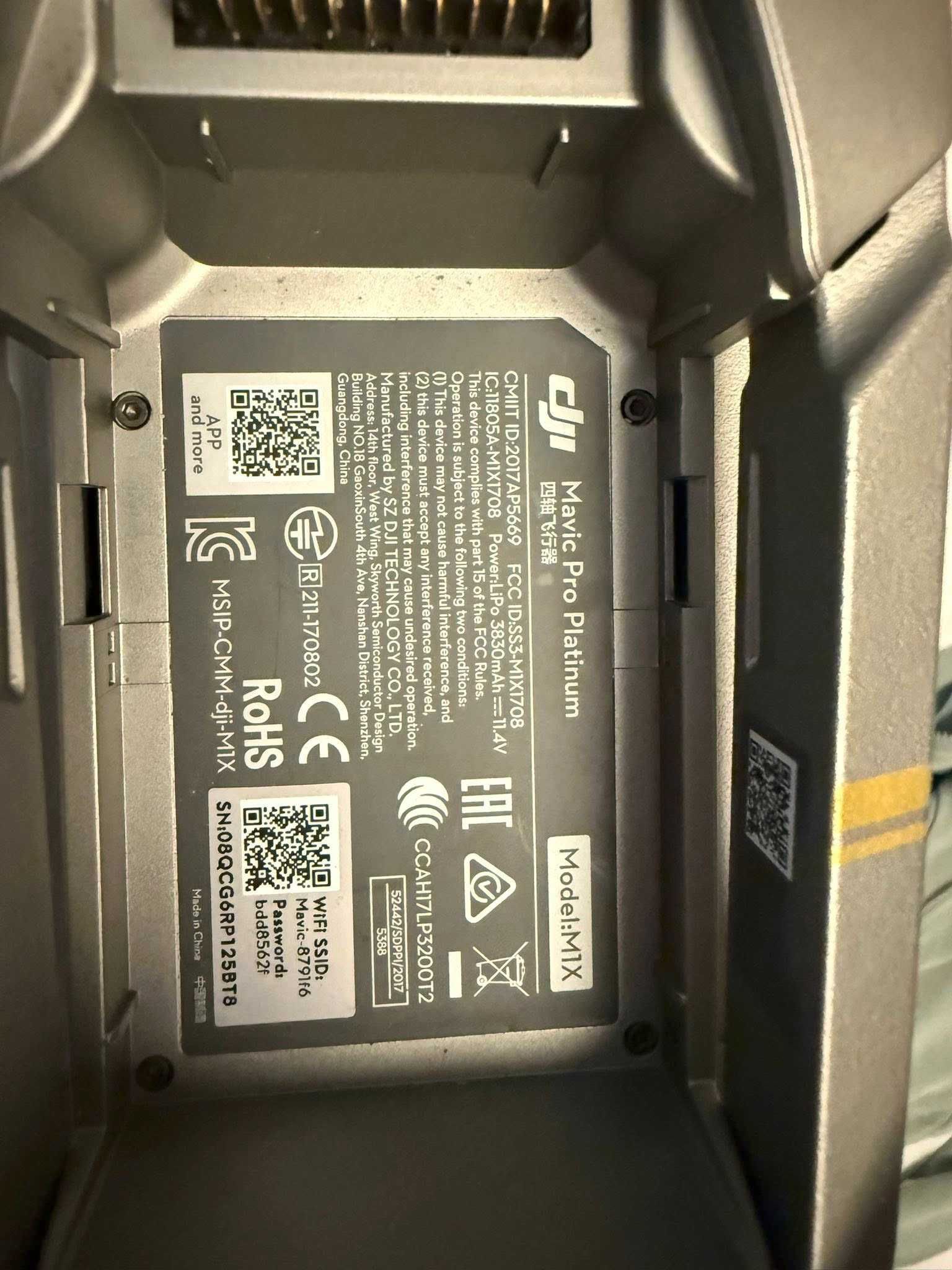 Дрон DJI Mavic Platinum (Mavic Pro 1) и FPV DJI Goggles.