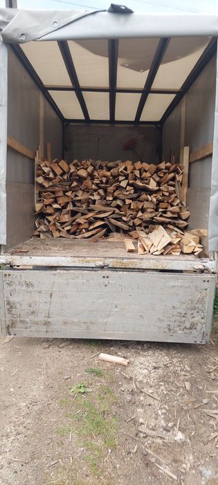 Vând deșeuri brad,lemn de foc 125 lei metrul ster