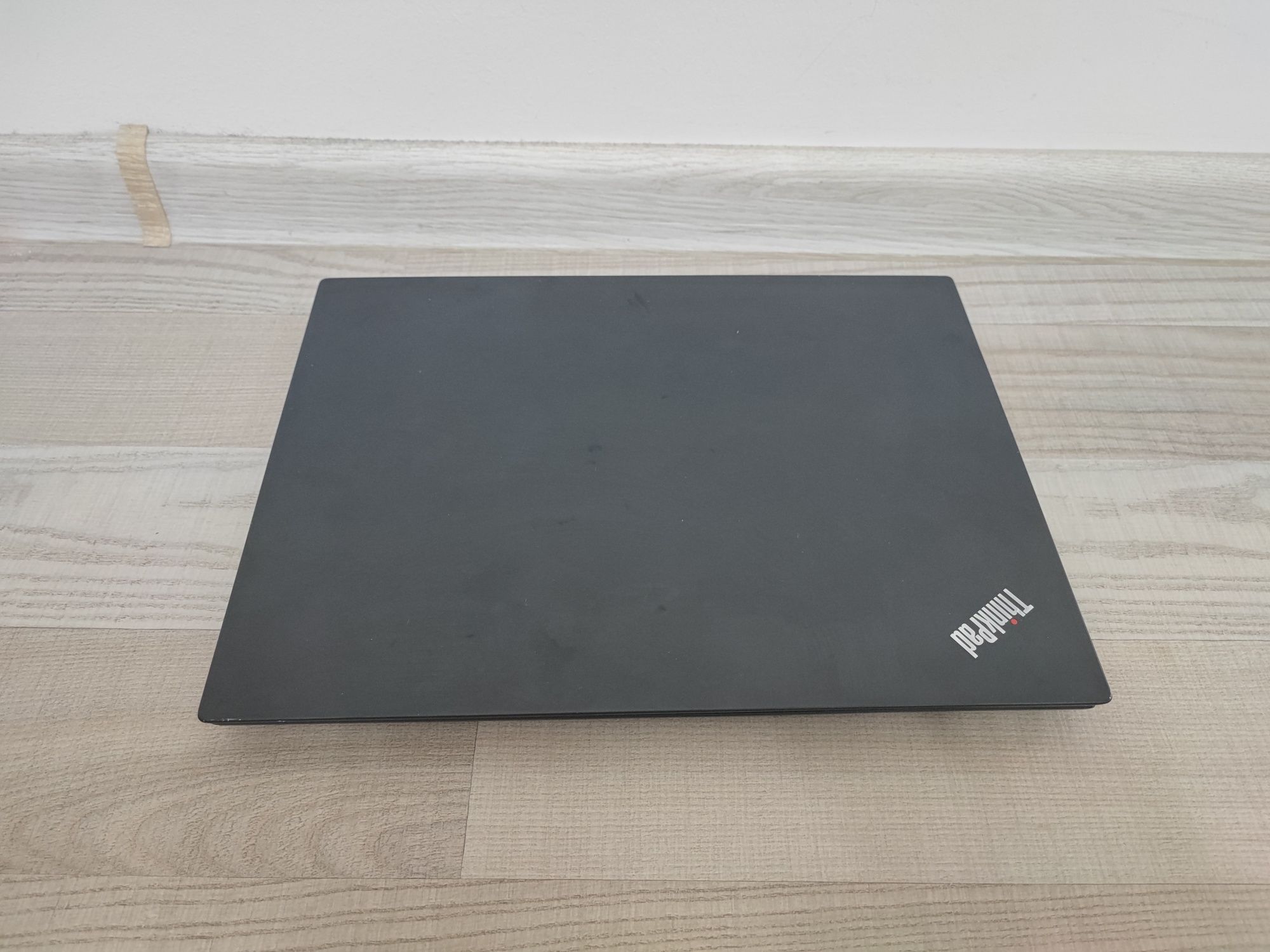 Laptop Lenovo i5 generatia 8 16GB RAM 1TB HDD windows 11 Pro mufa C