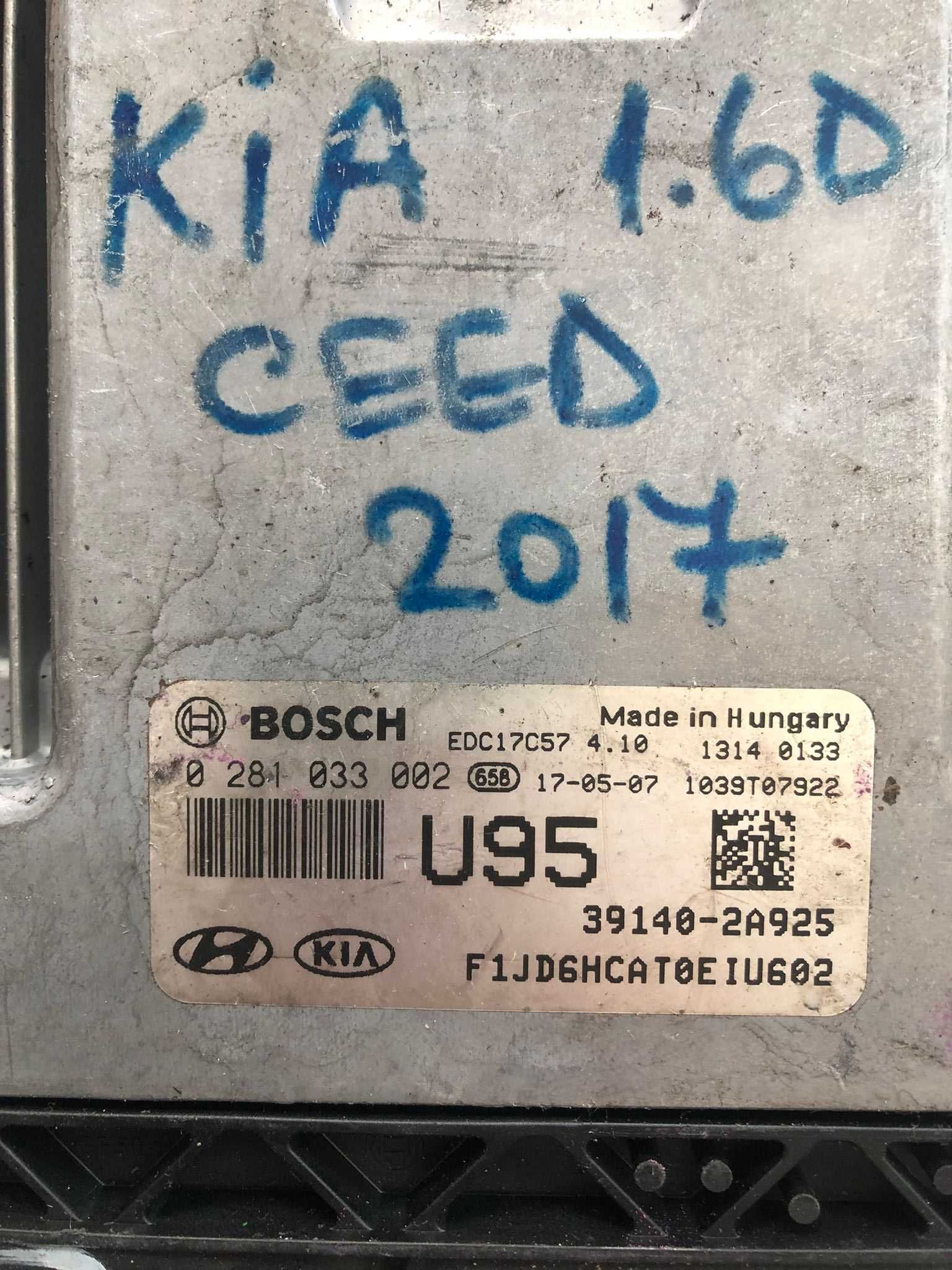 Calculator motor Kia Ceed 1.6CRDI 39140-2A925 0281033002 EDC17C57