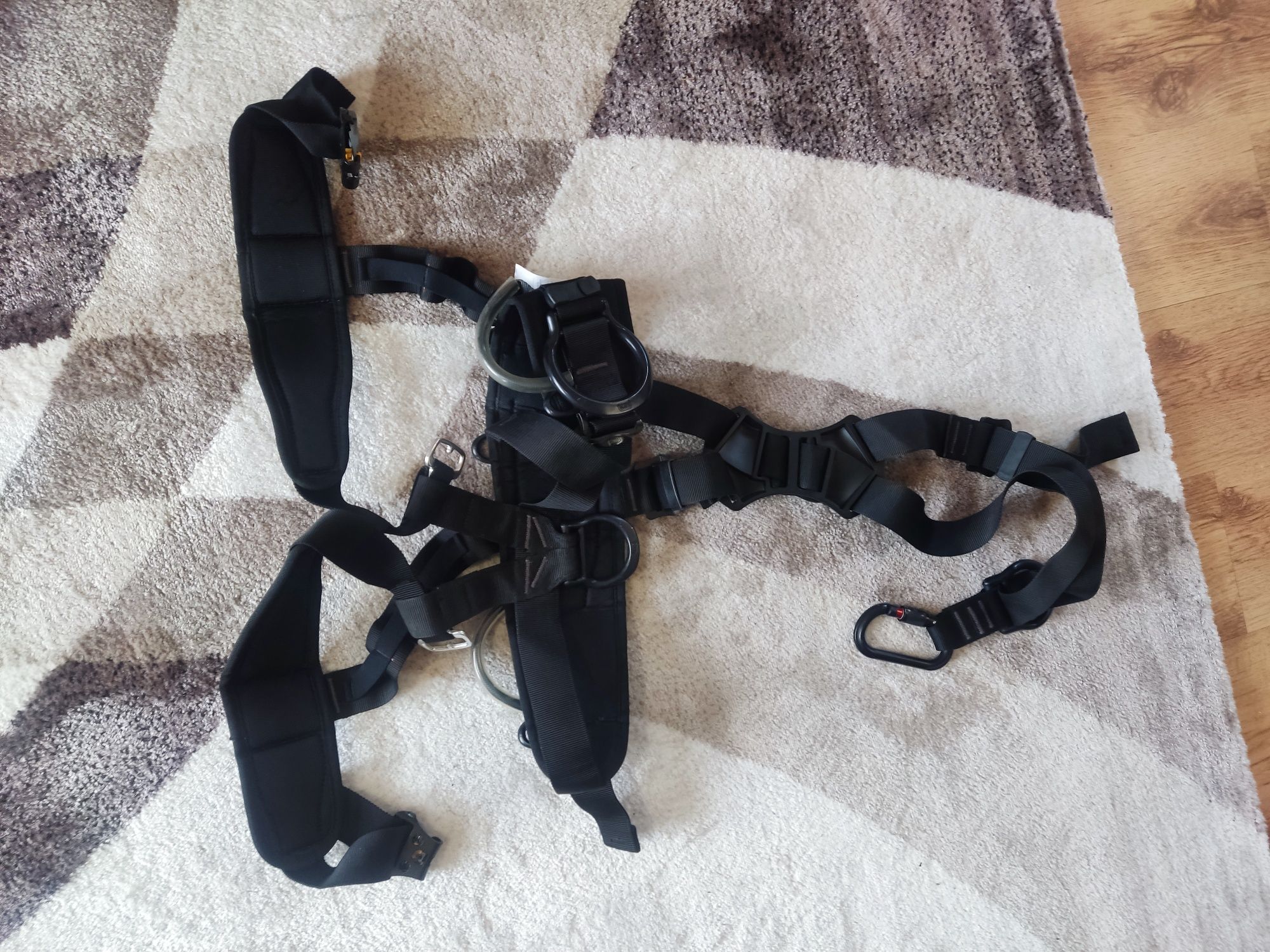 Сбруя (седалка) за височинна работа Petzl Navaho