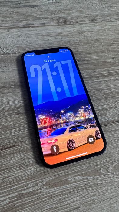 Продам срочно iphone 12