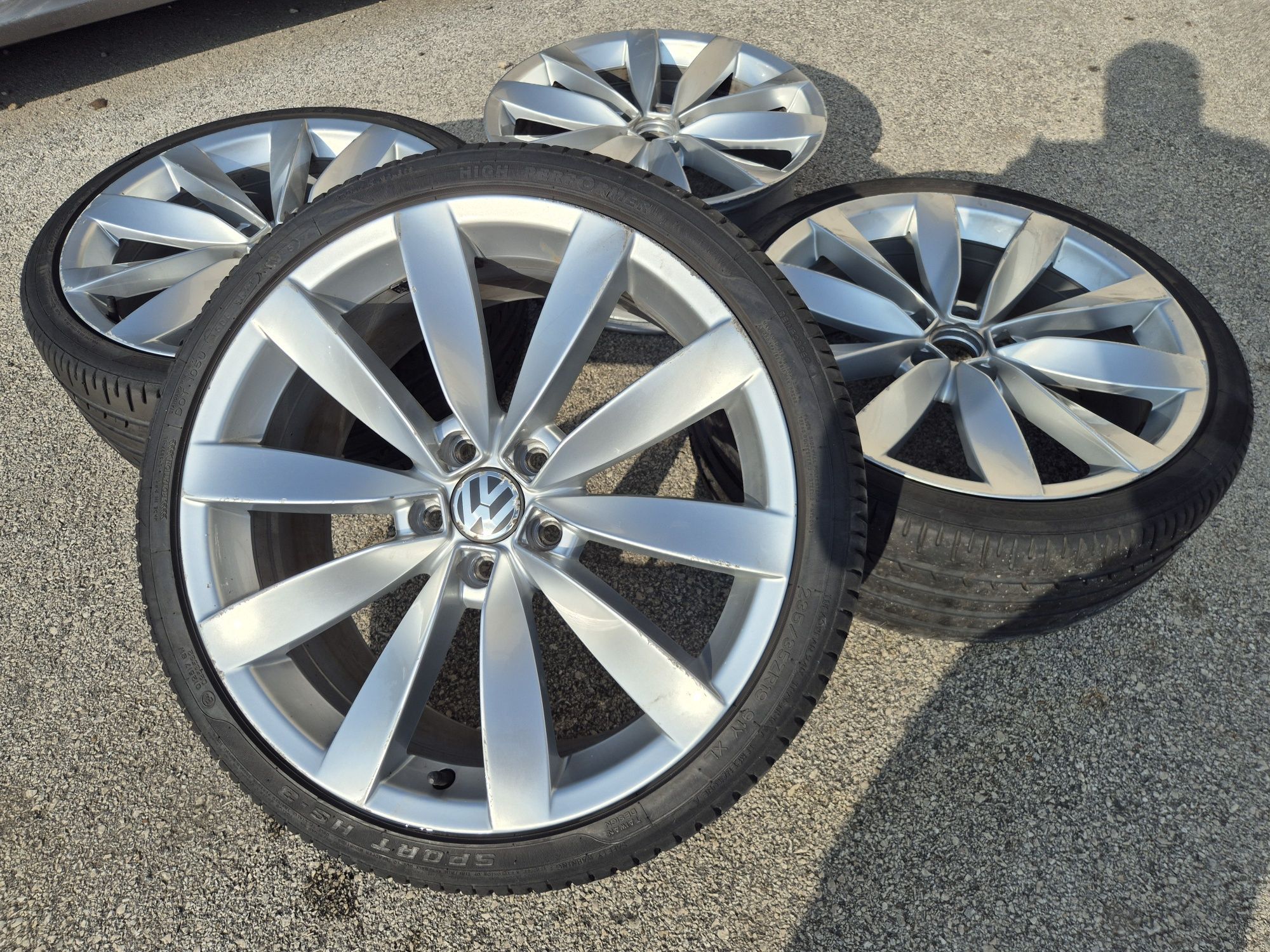 5х112/19 с гуми VW Passat CC Arteon Skoda 5x112/19 Фолксваген Шкода