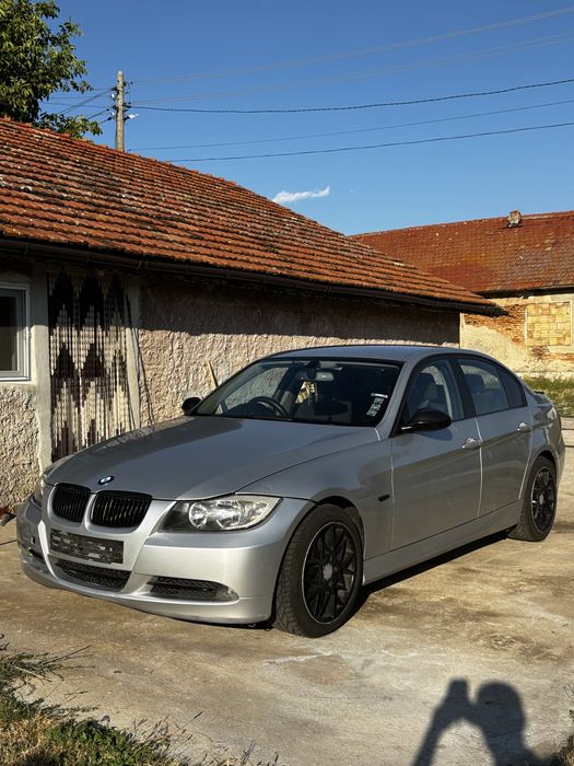 BMW 320i 2006 На части