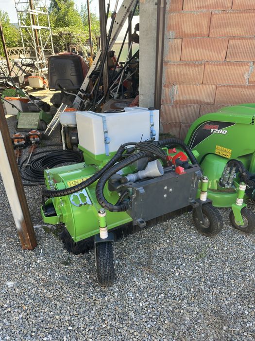 Perie colectoare Avant