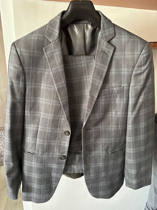Costume barbati elegante marimea 48