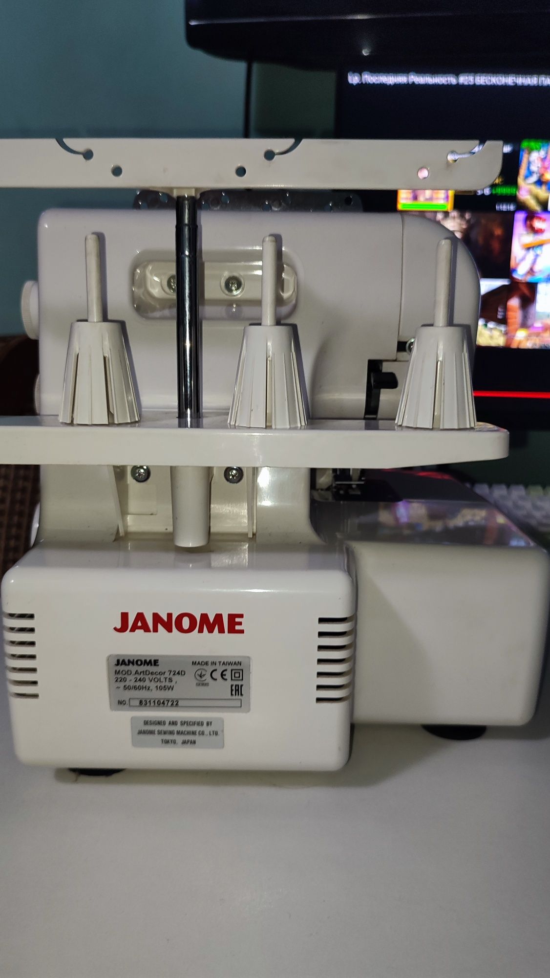 Оверлок Janome 724D