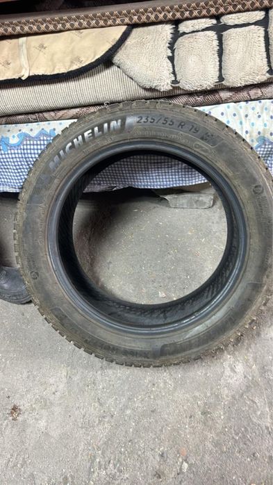 Продам шины Michelin X-Ice North 235/55 R19 (шипованные)
