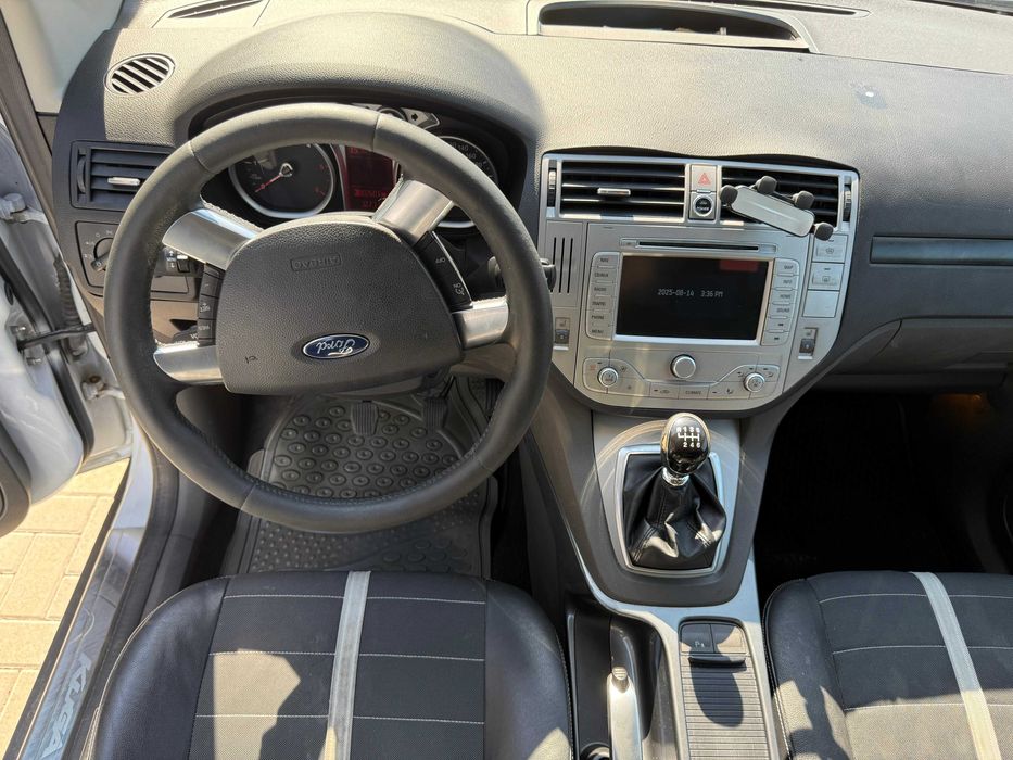 Ford Kuga 4x4 Diesel – 2011 – Spațioasă și Fiabilă