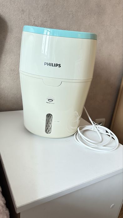 Увлажнитель воздуха. Филипс.