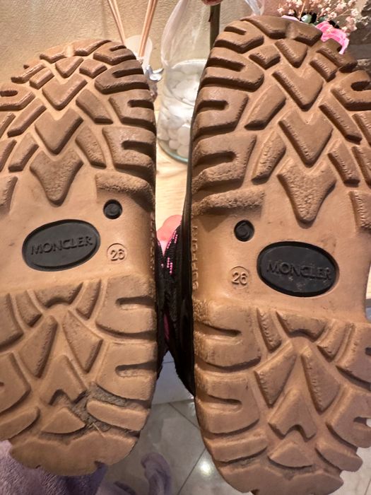 Детски апрески и боти