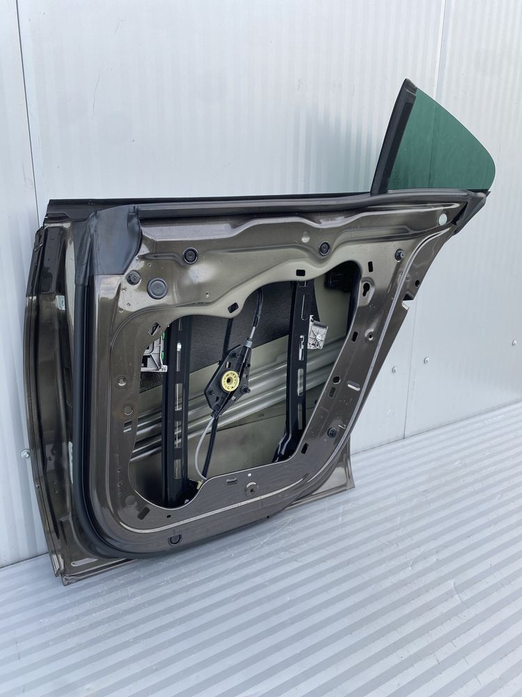 Usa dr spate vw Passat CC Facelift cod de culoare LB8R 2012-2015