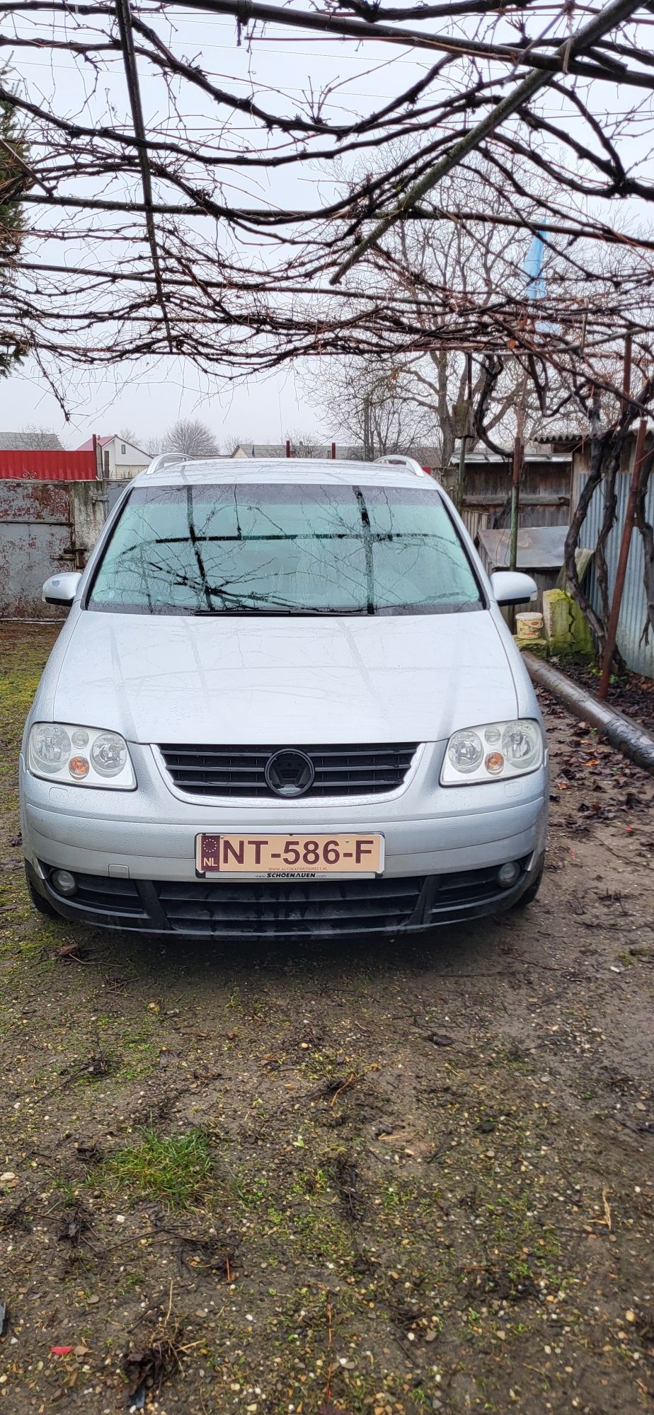 Volkswagen Touran 1.6  7 Locuri