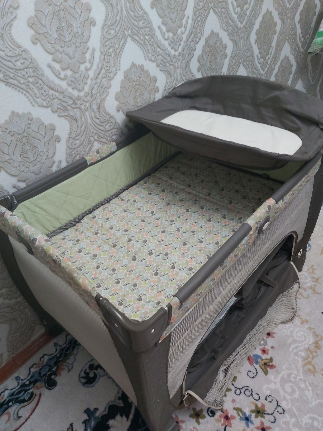 Манеж Graco Pack and Play