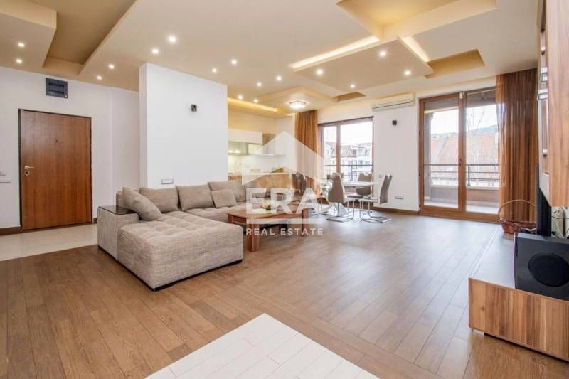 Дава се под наем Четиристаен апартамент в София, Витоша - 285 кв.м за 1750 € - Снимка #1