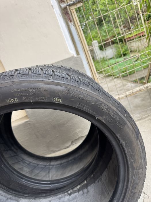 Anvelope iarna Bridgestone  225/50/18