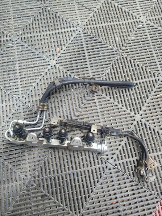 Топливная рампа Фольксваген Ауди