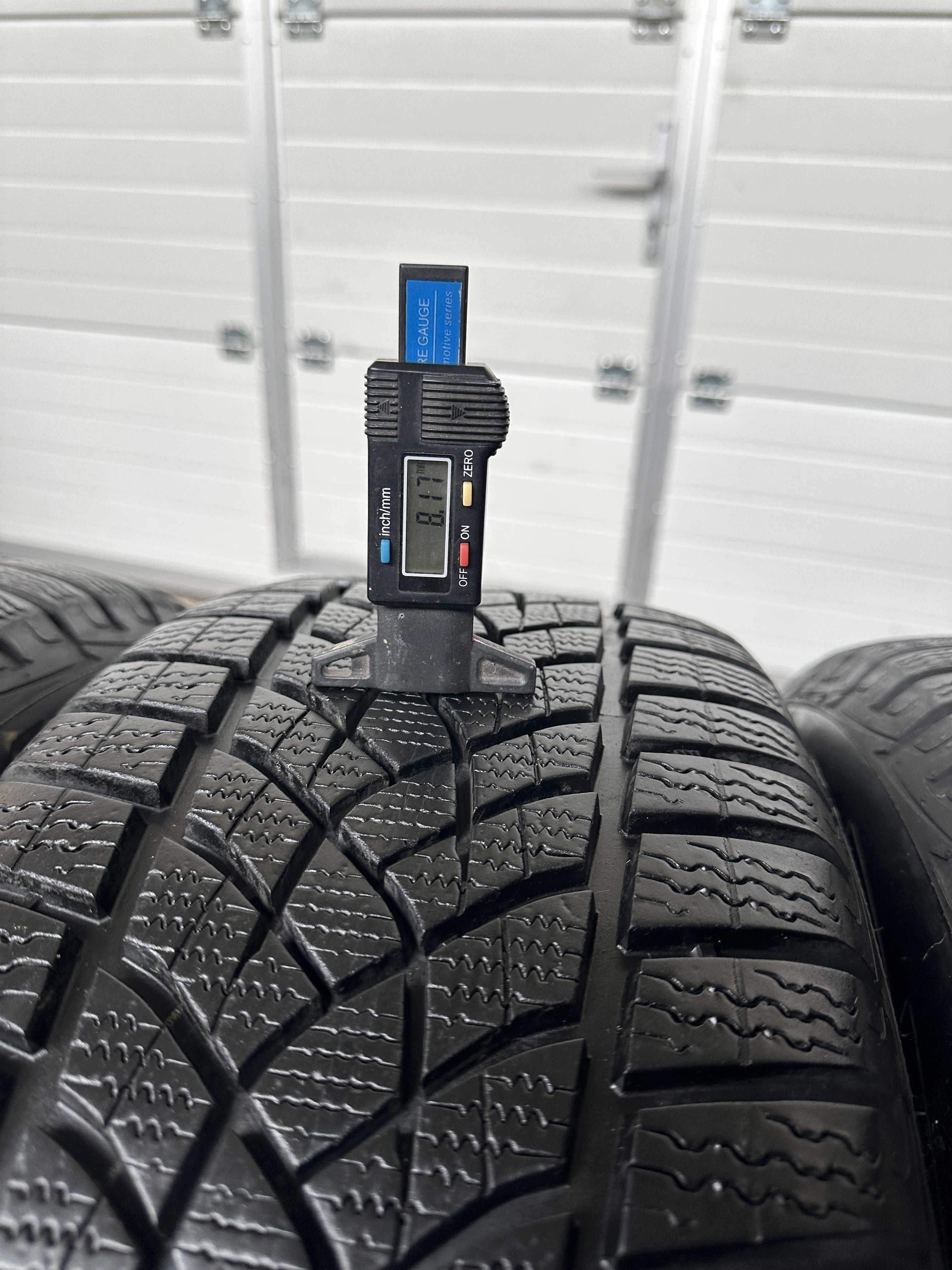 SET 4 Anvelope Iarna 235/55 R18 104H GOODYEAR Ultra Grip Performance