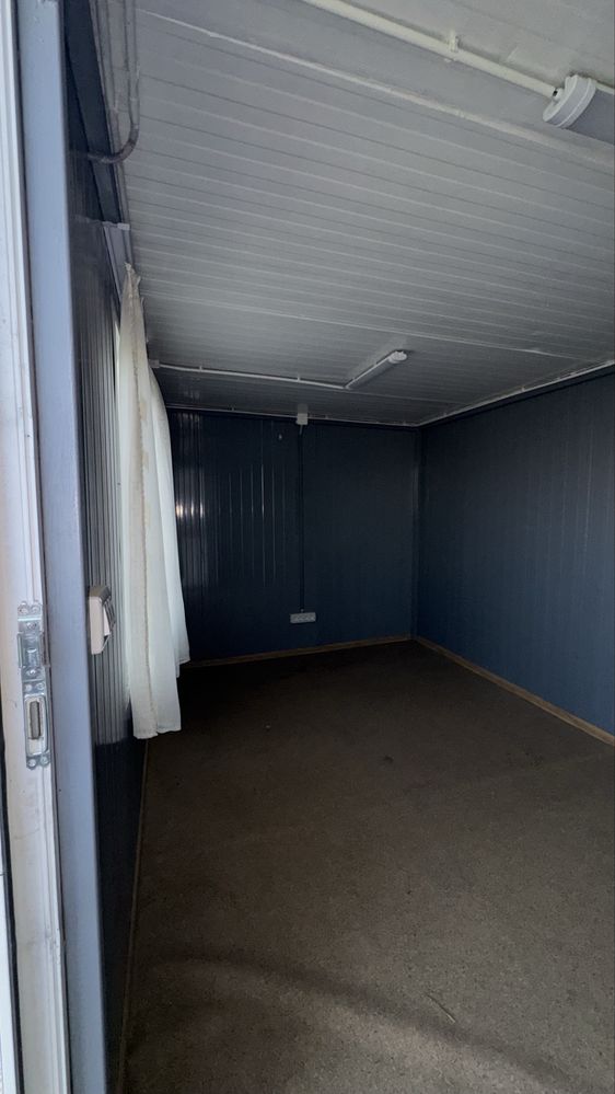 Container tip birou