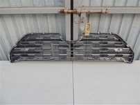 Grila centrala Toyota Rav 4 an 2019 2020 2021 cod 53112-42190