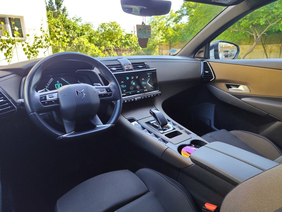 Vând Citroen DS7 e -tense 4x4,1.6 benzina,300cp,plug-in hybrid
