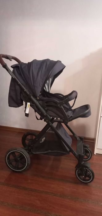 Коляска детская в отличном состоянии