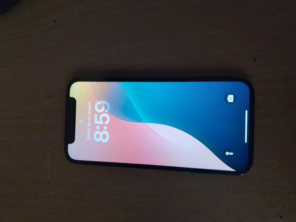 Продавам iphone 12 mini