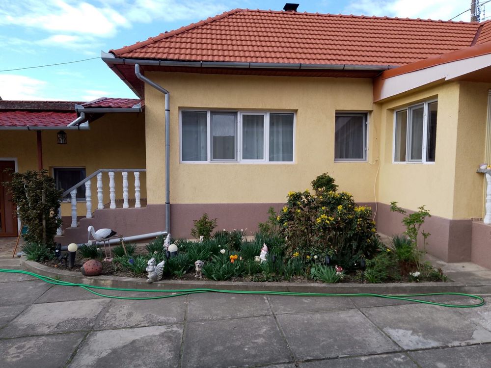 Casa de vanzare la 6 km de Hateg jud Hunedoara