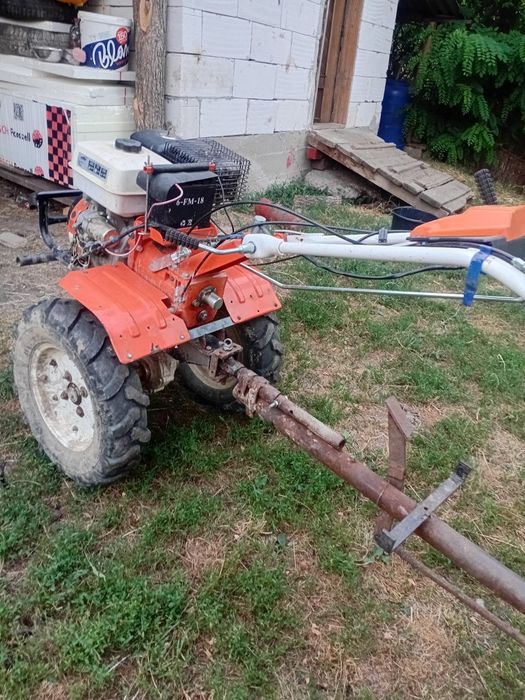 Vând motocultor ruris sau schimb pe oi sau capre de 18 cai stare foart