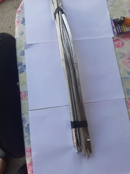 Bare Cositor lipit bare
