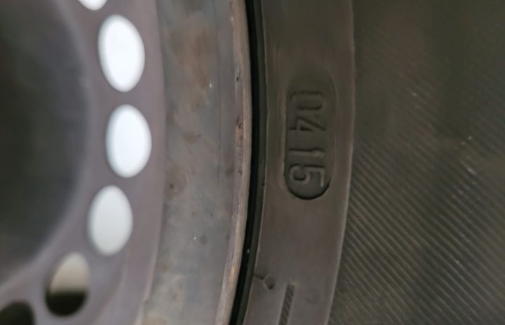 Vând jante Roți Mercedes C, B, A. 195/65/15