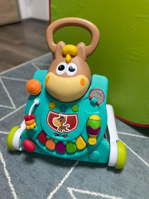 Noriel antemergător + masa activități folosit f puțin avem și cutia