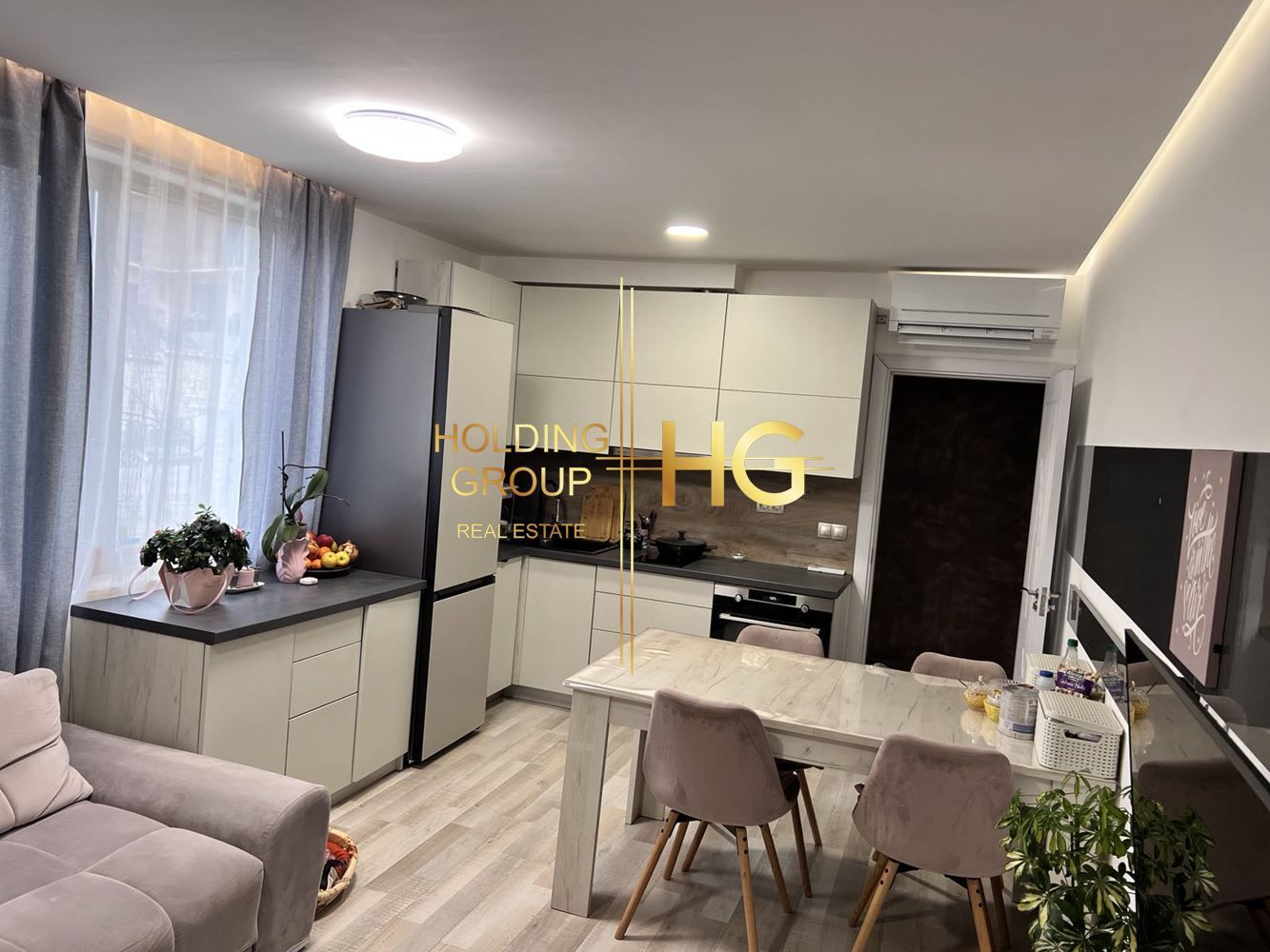 3-стаен в Варна-к.к. Св.Св. Константин и Елена площ 104 цена 239000