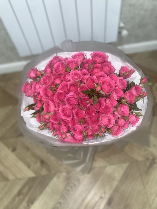 Цветы кустовые розы