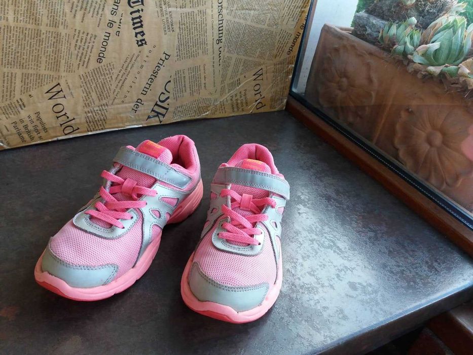 детски маратонки,кецове,спортни обувки,ном34 Nike за момиче,найк